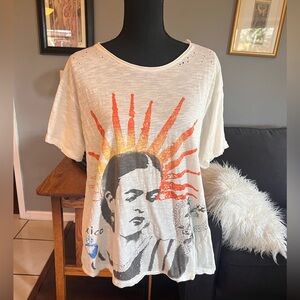 Magnolia Pearl Frida Kahlo, boyfriend cut T-shirt, perfect condition